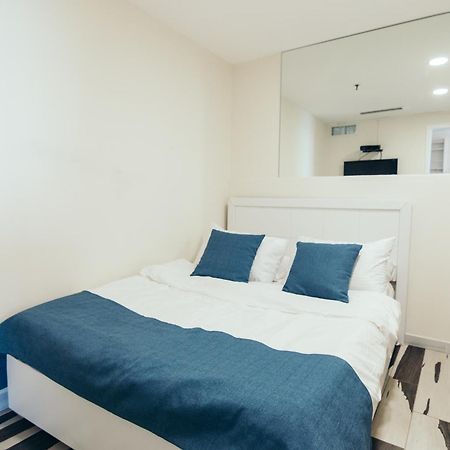Almog Beach Apartments מגדלי חוף הכרמל חיפה 外观 照片