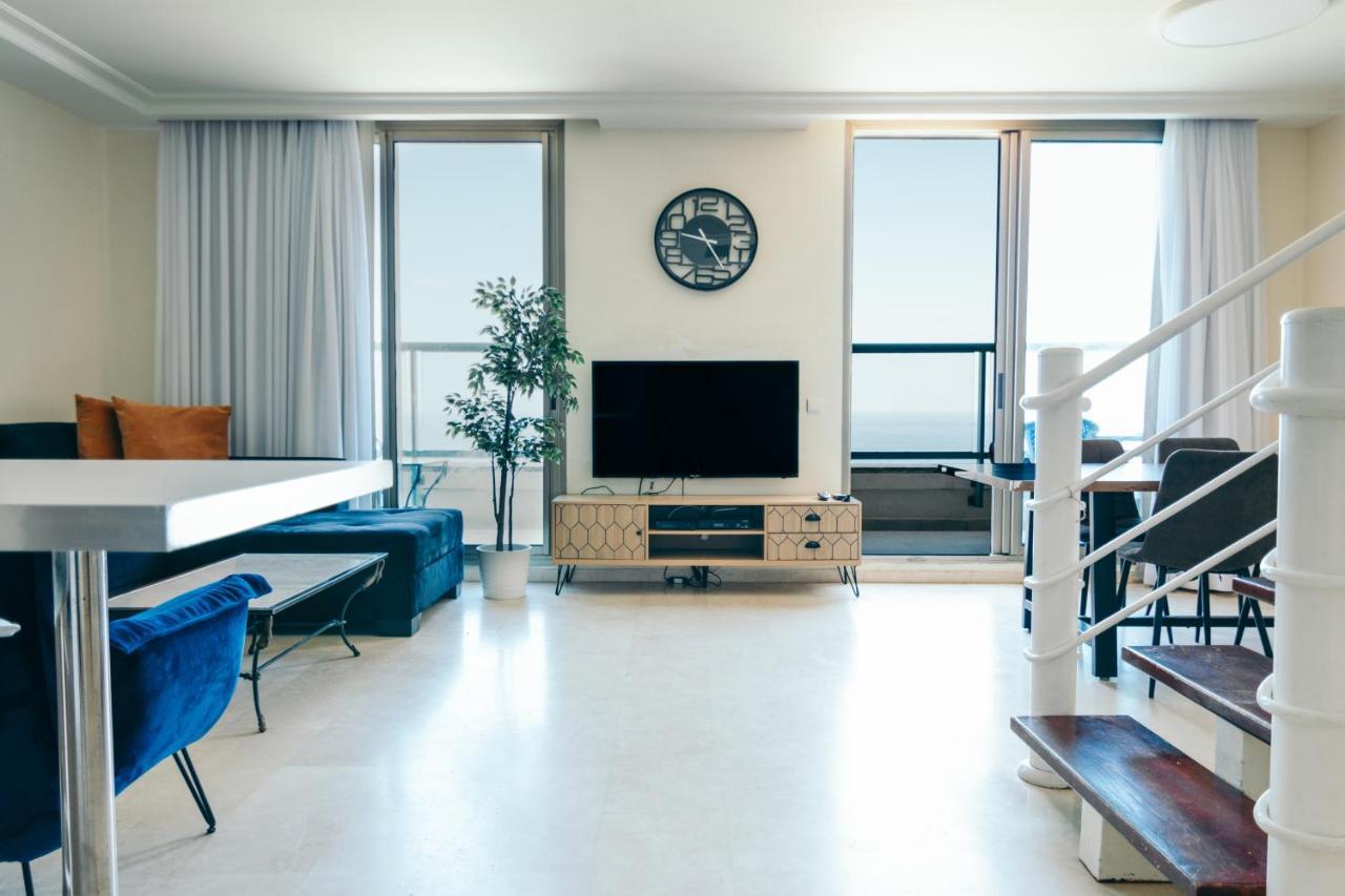 Almog Beach Apartments מגדלי חוף הכרמל חיפה 外观 照片