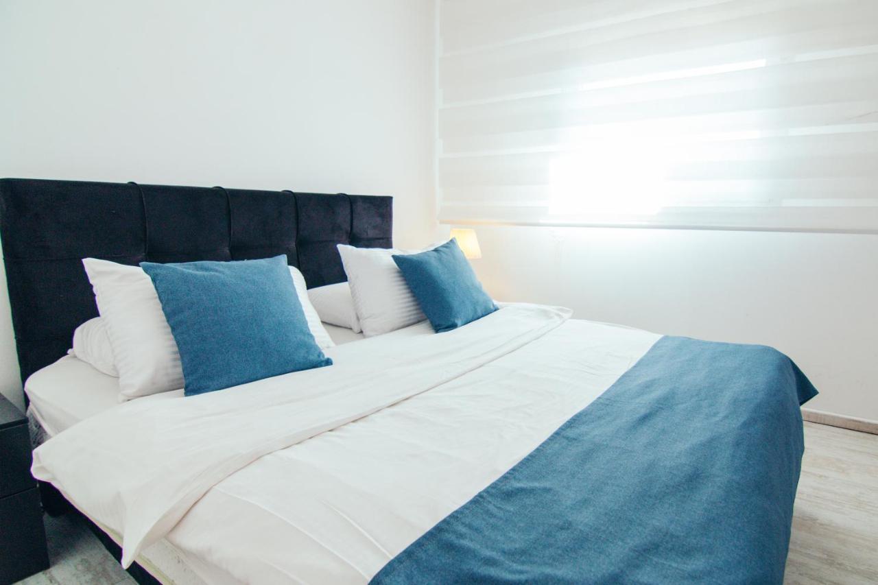 Almog Beach Apartments מגדלי חוף הכרמל חיפה 外观 照片
