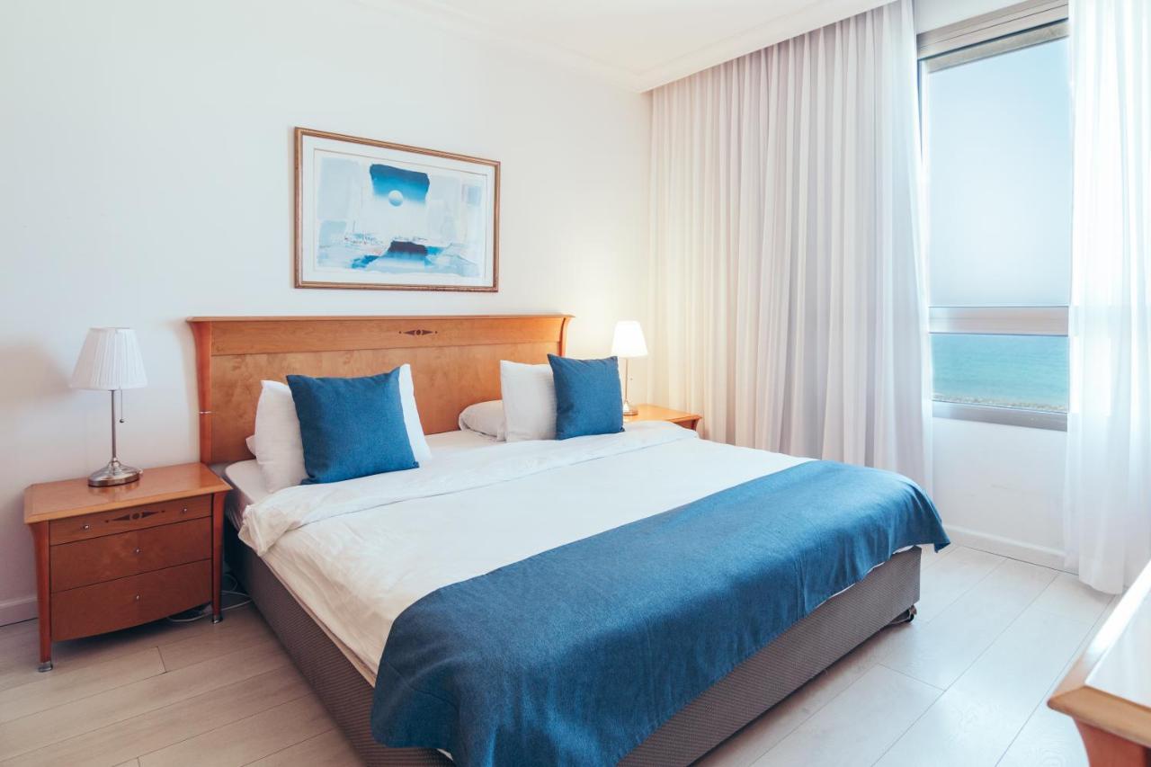 Almog Beach Apartments מגדלי חוף הכרמל חיפה 外观 照片