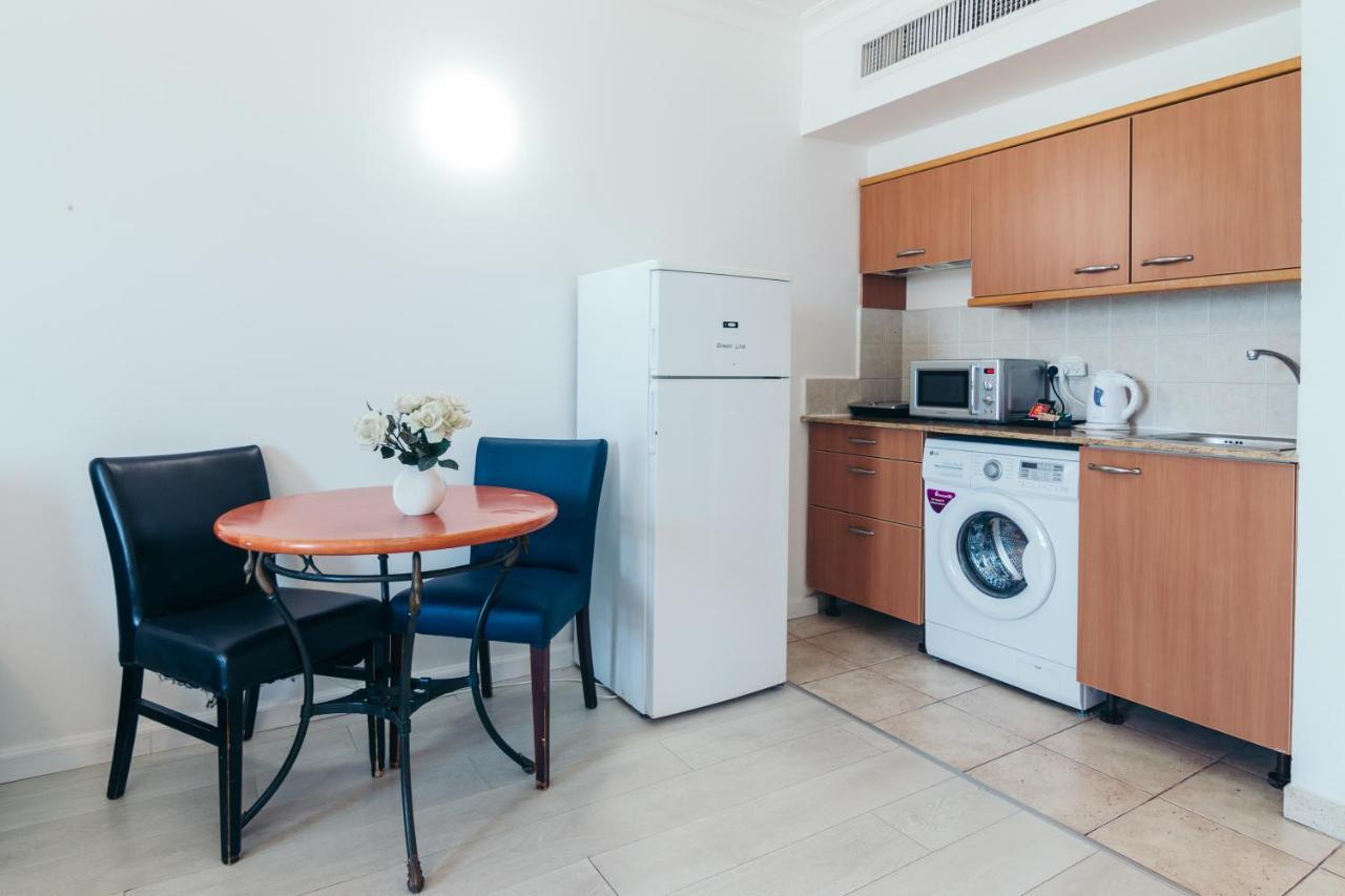 Almog Beach Apartments מגדלי חוף הכרמל חיפה 外观 照片
