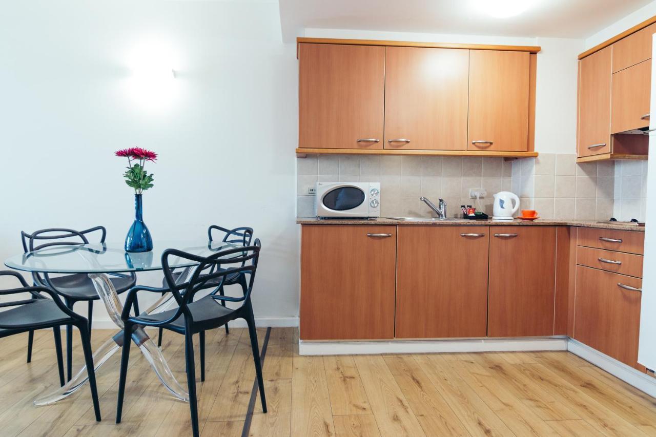 Almog Beach Apartments מגדלי חוף הכרמל חיפה 外观 照片
