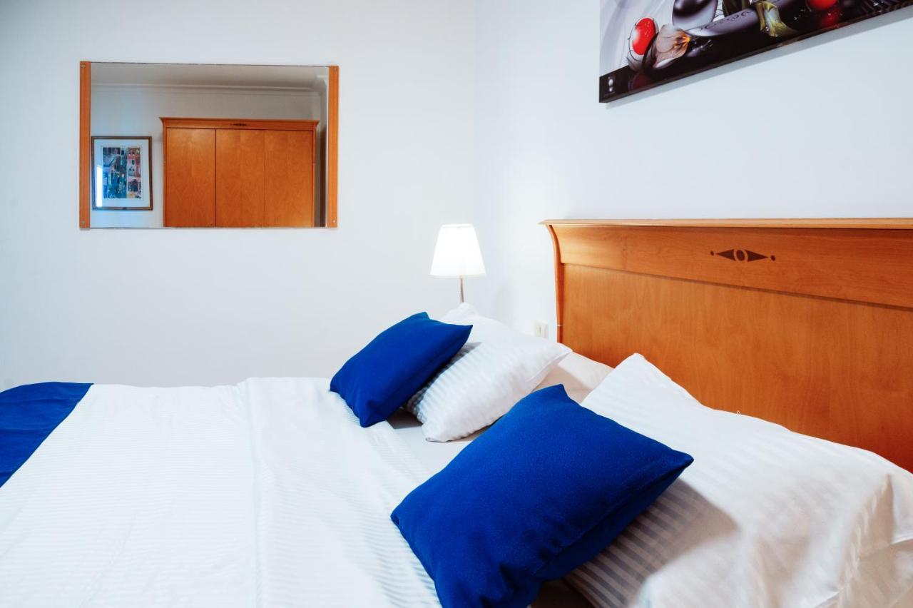 Almog Beach Apartments מגדלי חוף הכרמל חיפה 外观 照片