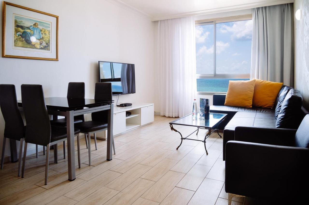 Almog Beach Apartments מגדלי חוף הכרמל חיפה 外观 照片