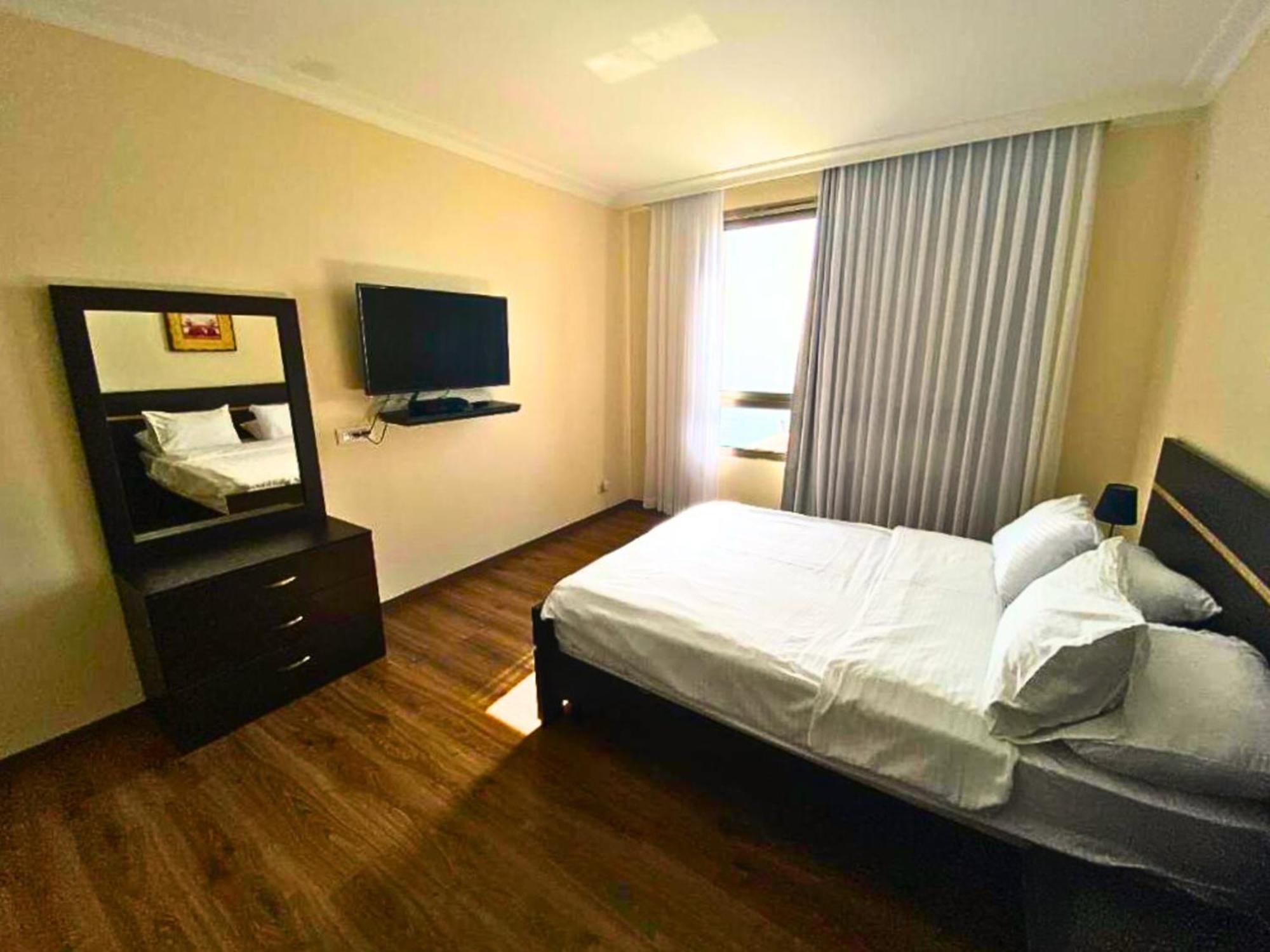 Almog Beach Apartments מגדלי חוף הכרמל חיפה 外观 照片